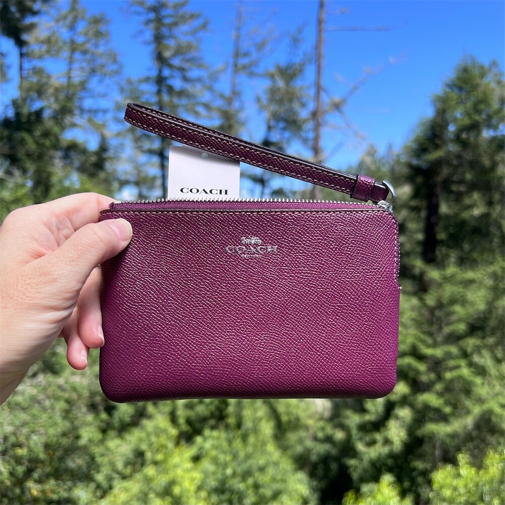 COACH Corner Zip Wristlet Purple Plum with Silver Hardware CV396 NWT